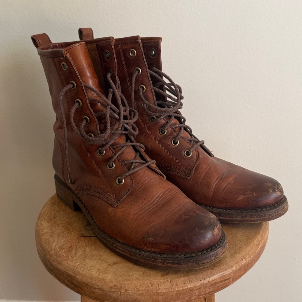 Frye Veronica Combat Cognac Leather Lace Up Boots